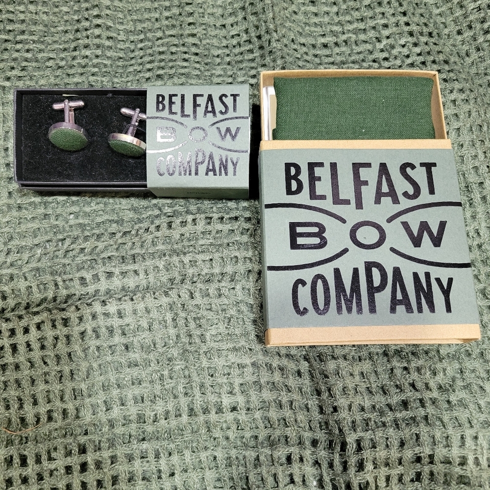 Green Cufflinks and Pocket Square Set